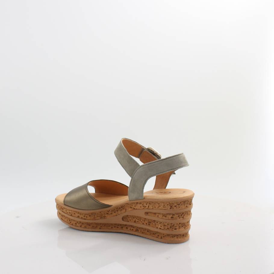 44.651 GABOR SANDALS