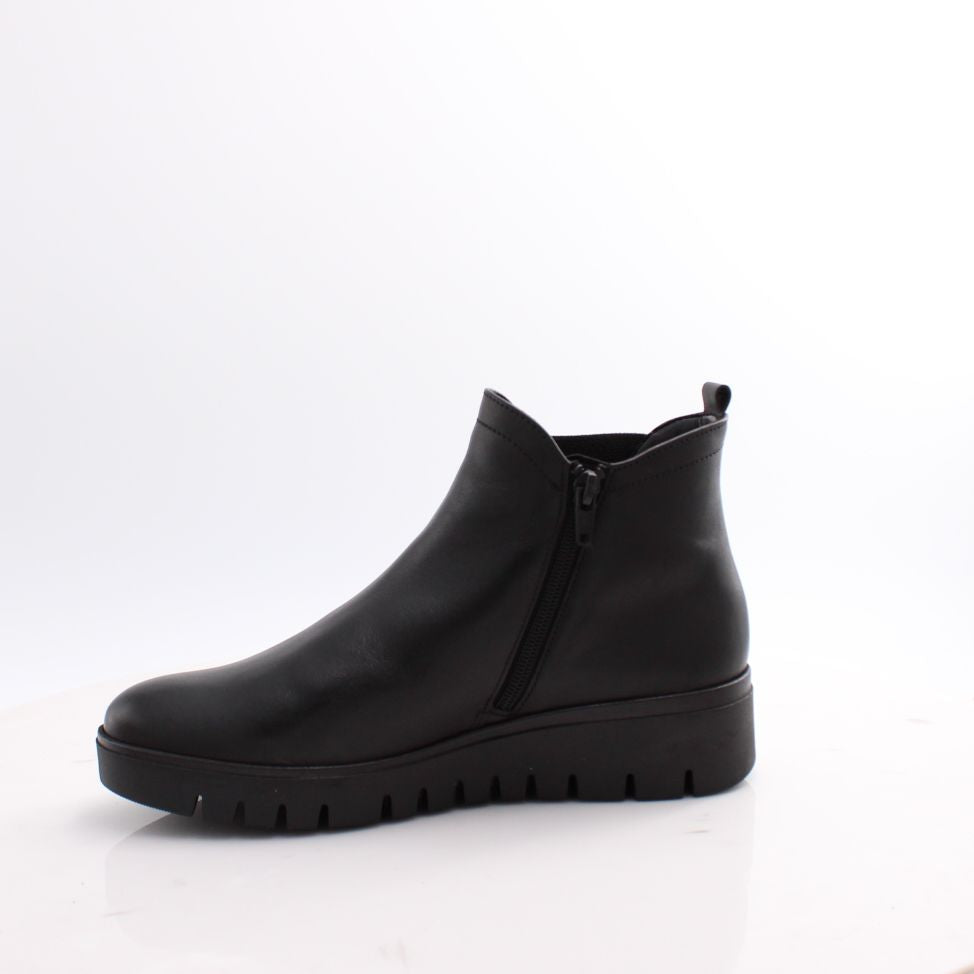 72.061 GABOR BOOTS 25