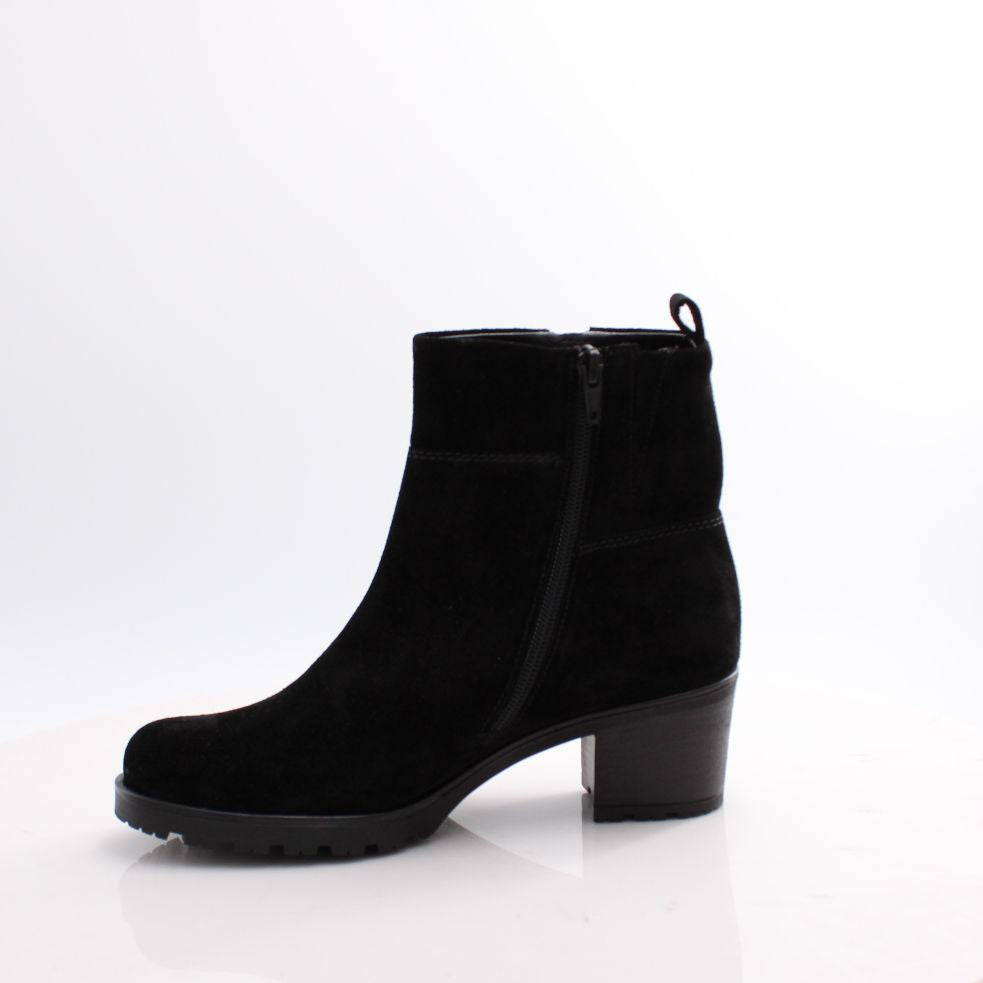 72.801 GABOR BOOTS 25