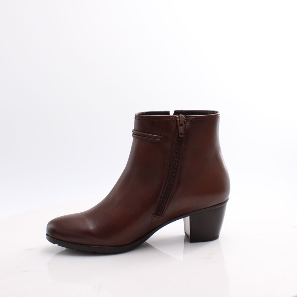 75.522 GABOR BOOTS 25