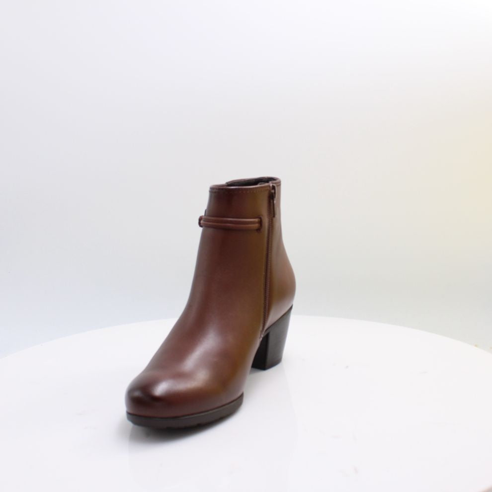 8029.01 GABOR BOOTS 26