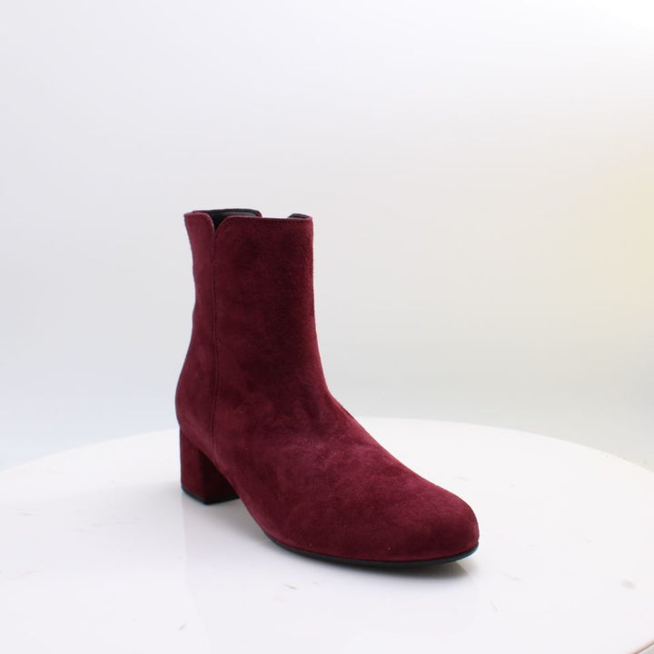 8036.01 GABOR BOOTS 26