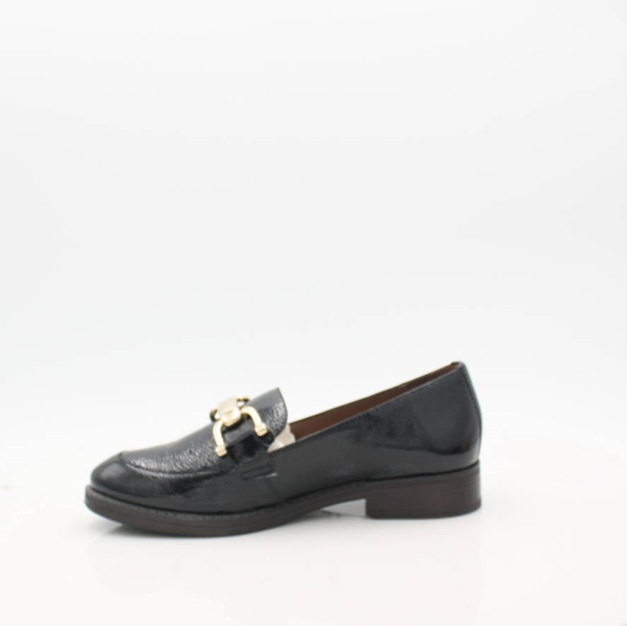 A-7252 WONDERS SHOES