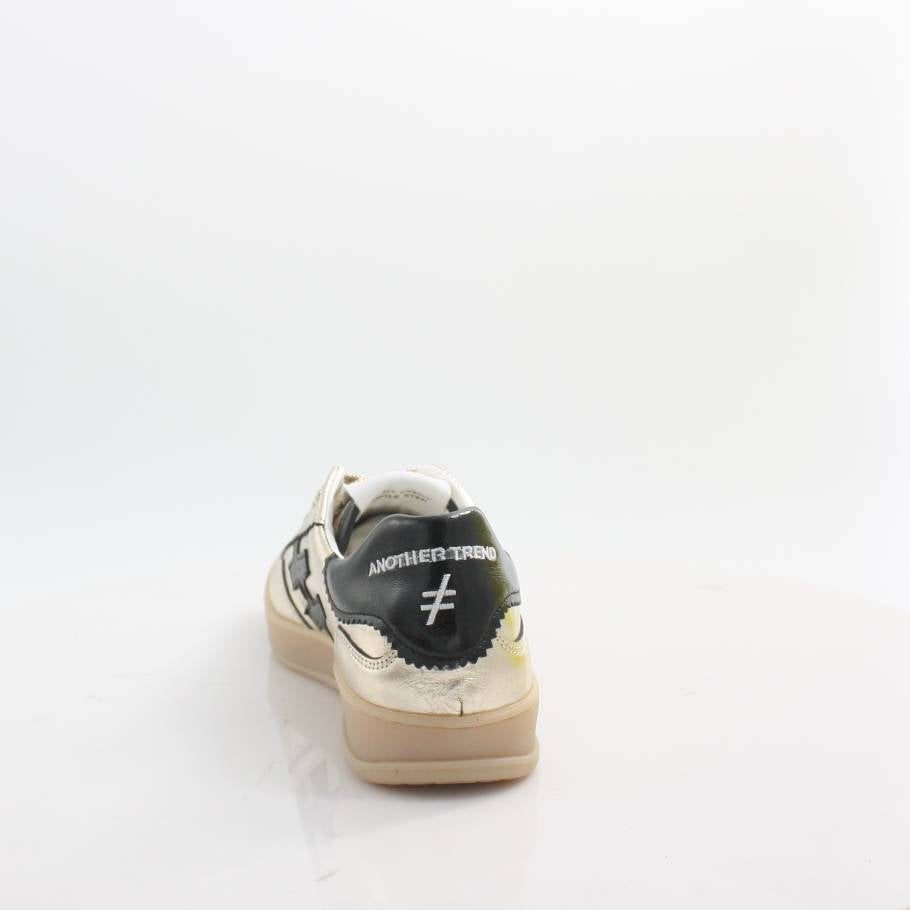 A032 ANOTHER TREND TRAINERS