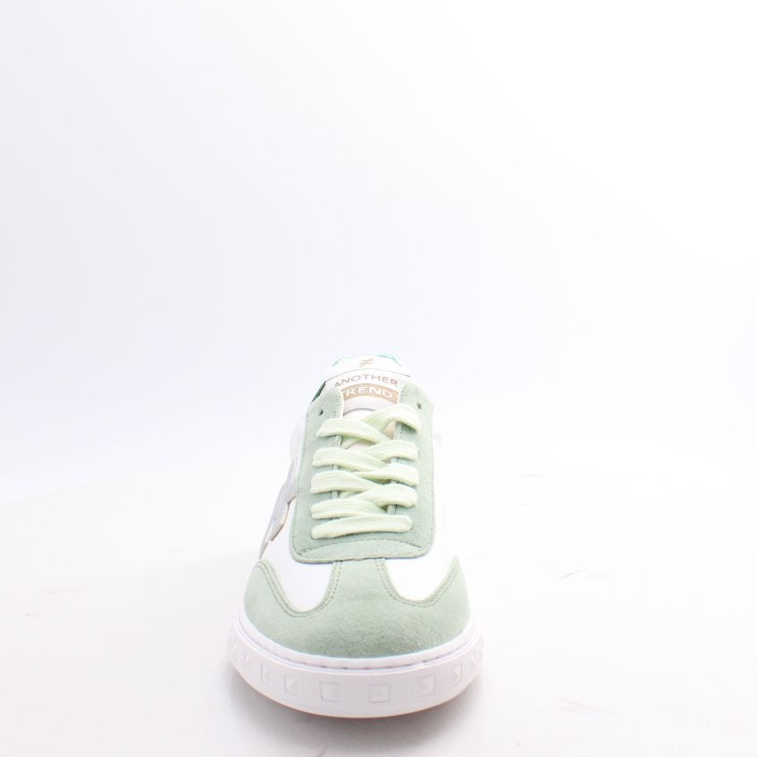 A038 ANOTHER TREND TRAINERS