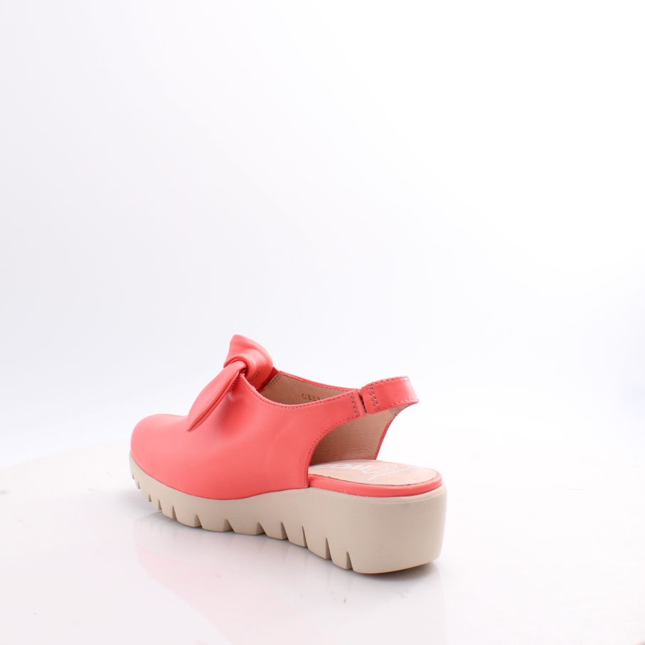 C-33315 WONDERS SHOES