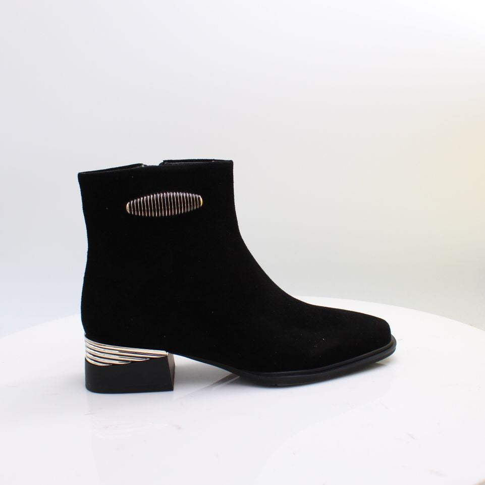 C38167 LORETTA VITALE BOOTS