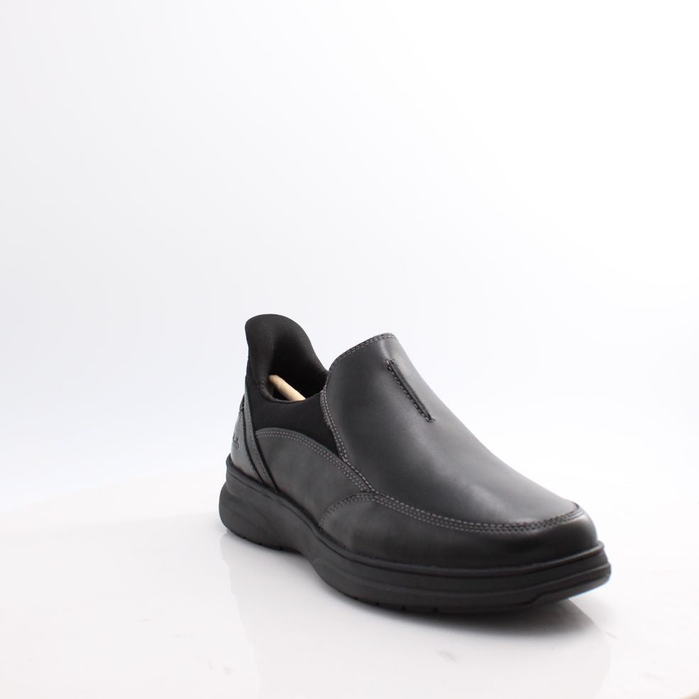 Mullan Step Clarks EX WIDE FIT