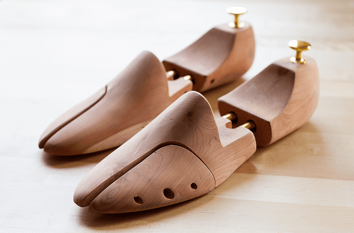 wooden shoe stretcher| logues shoes since 1921