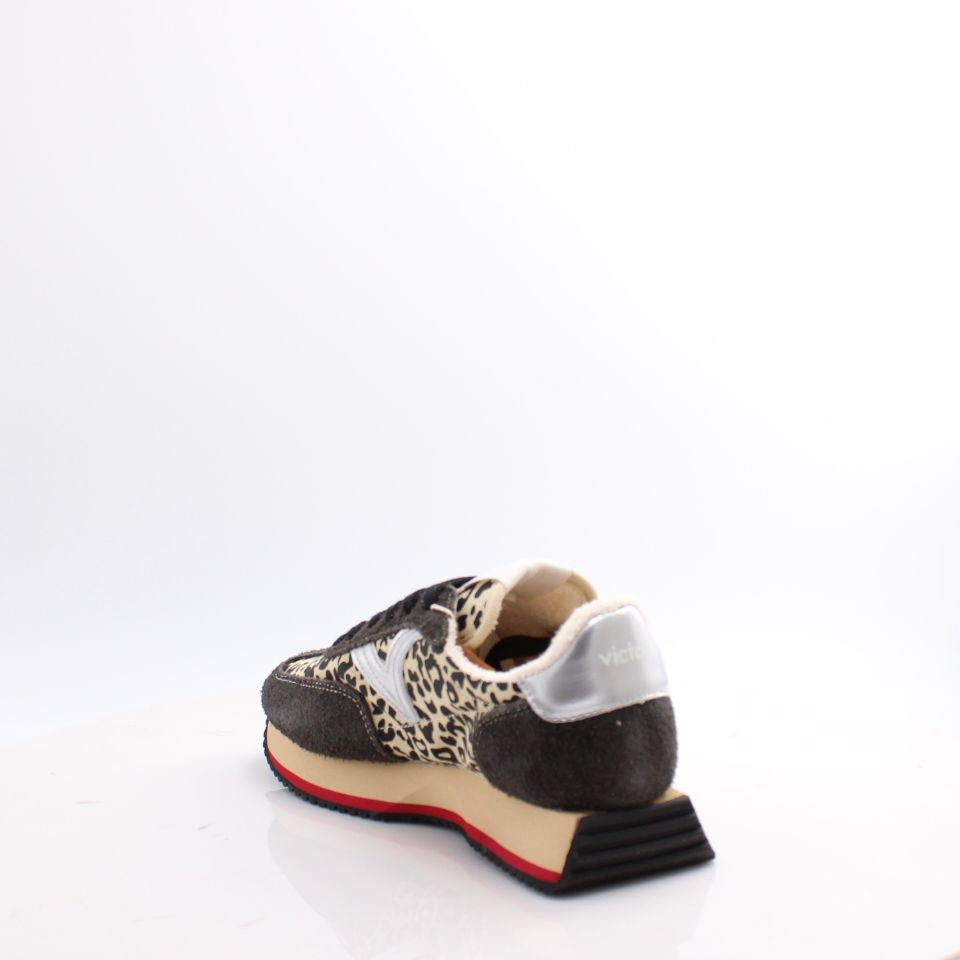 1134116 COSMOS VICTORIA