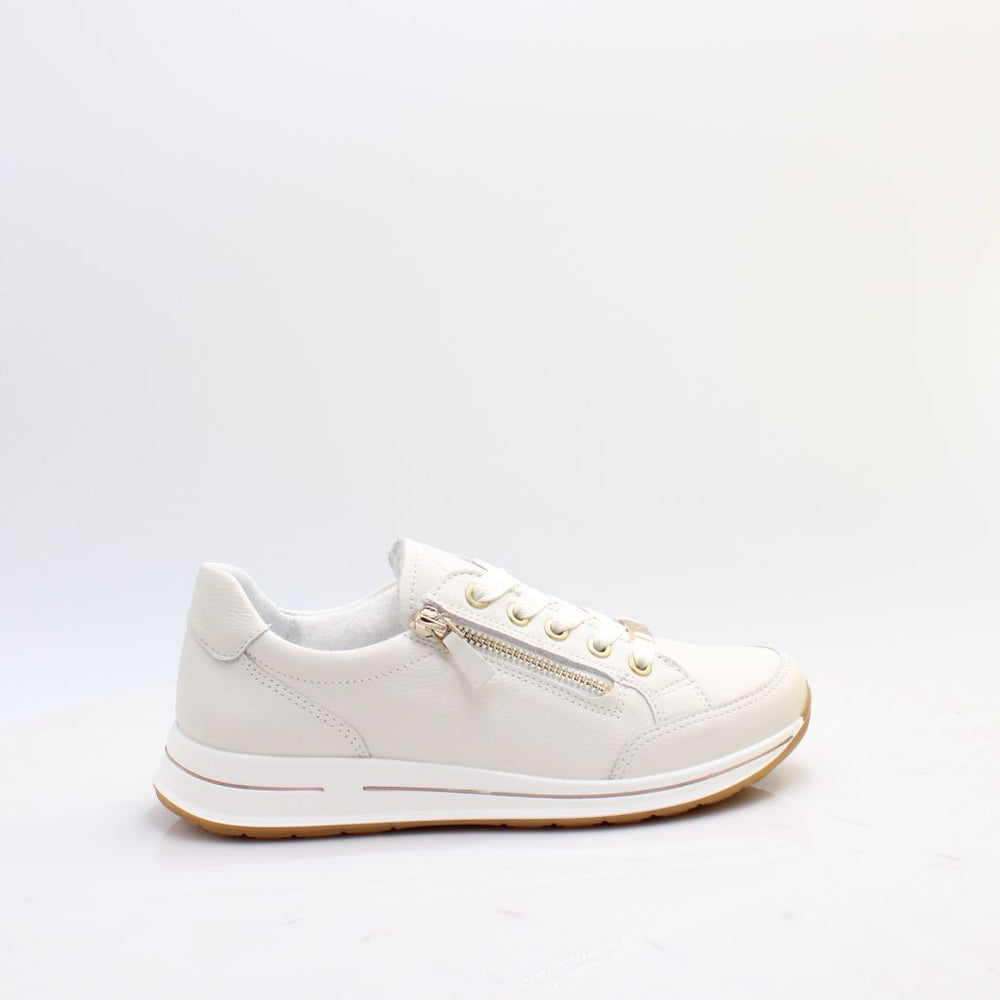 24801 OSAKA ARA WIDE FITTING SHOES