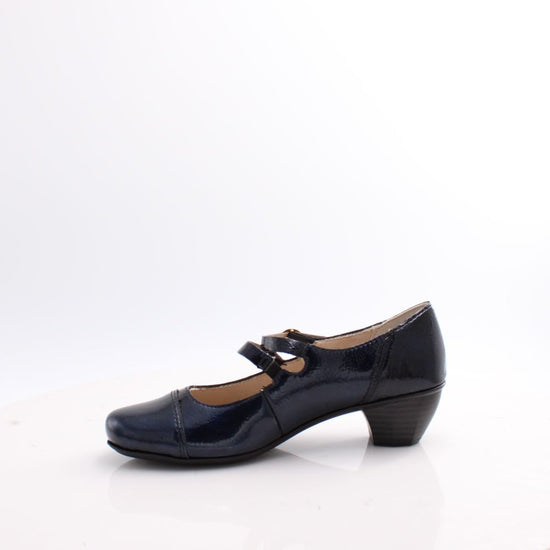 41758 RIEKER SHOES 25