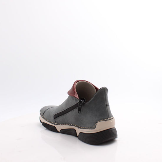 45983 RIEKER BOOTS 25