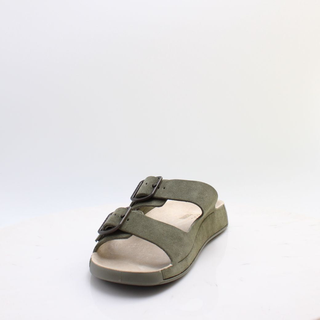 500984 COZMO ECCO SANDALS 26