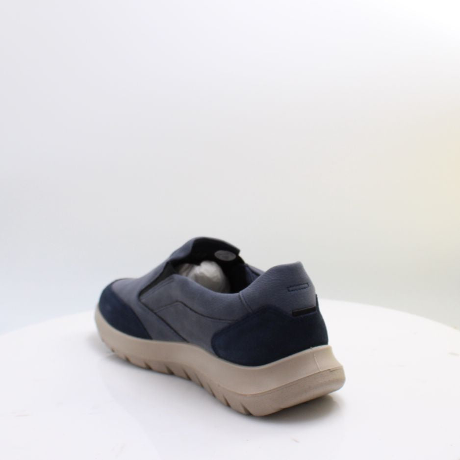 571824 CITY STRIDE ECCO SHOES 26