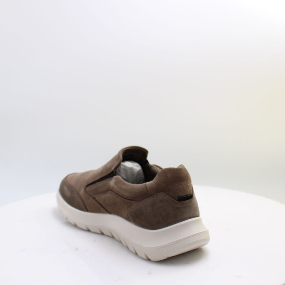 571824 CITYSTRIDE ECCO SHOES 26