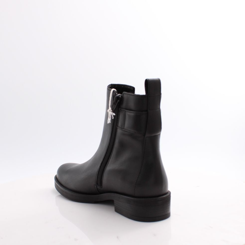 71.790 GABOR SHOES 25