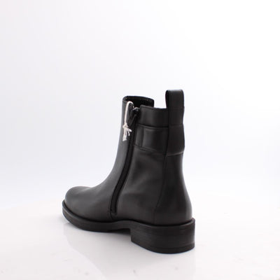 71.790 GABOR SHOES 25