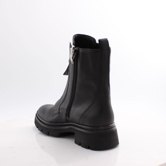 71.854 GABOR BOOTS 25