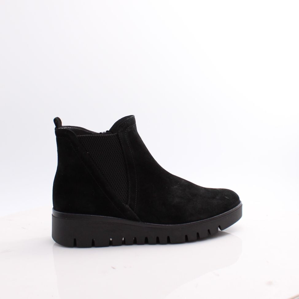 72.061 GABOR BOOTS 25