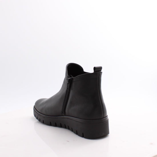 72.061 GABOR BOOTS 25