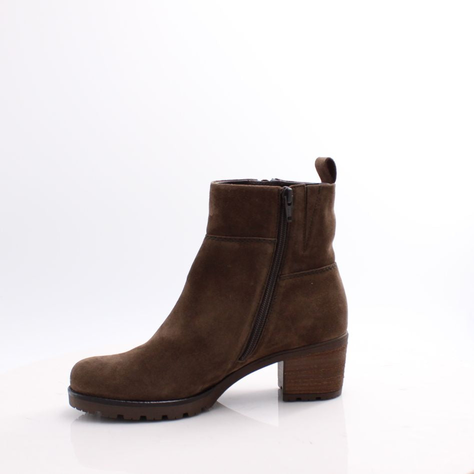 72.801 GABOR BOOTS 25