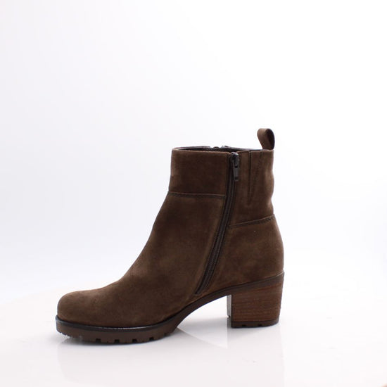 72.801 GABOR BOOTS 25