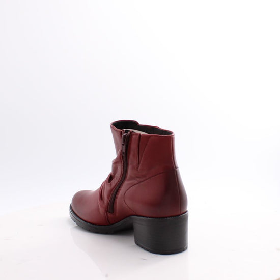 72.811 GABOR BOOTS 25