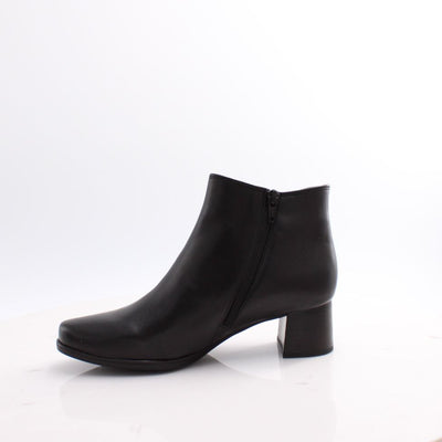 72.827 GABOR BOOTS 25