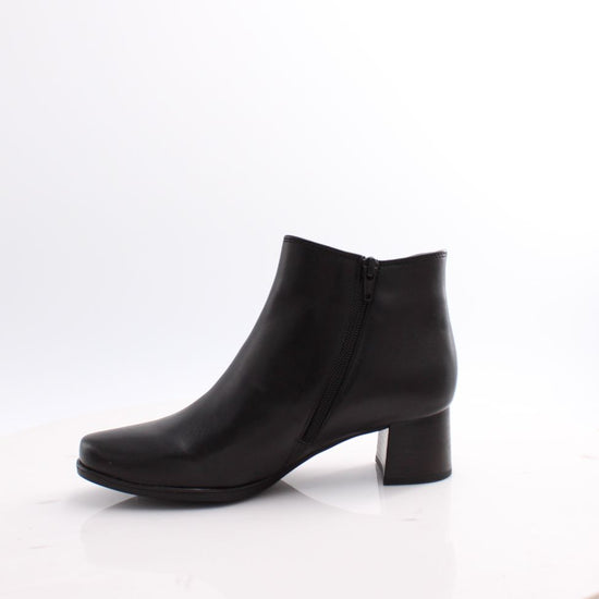 72.827 GABOR BOOTS 25