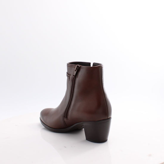 75.522 GABOR BOOTS 25