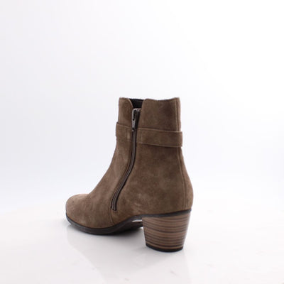 75.523 GABOR BOOTS 25