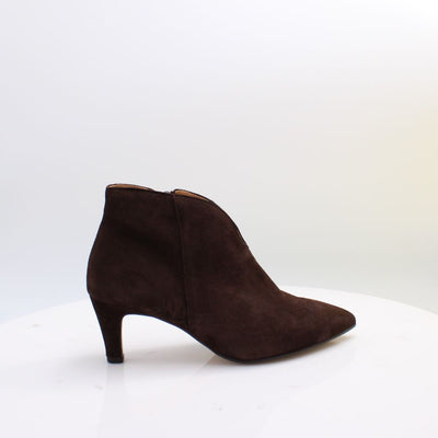 8017.01 GABOR BOOTS 26