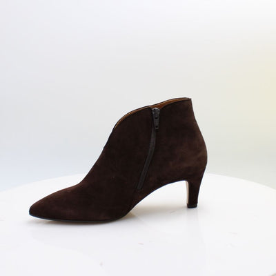 8017.01 GABOR BOOTS 26