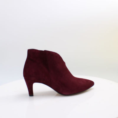 8017.01 GABOR BOOTS 26