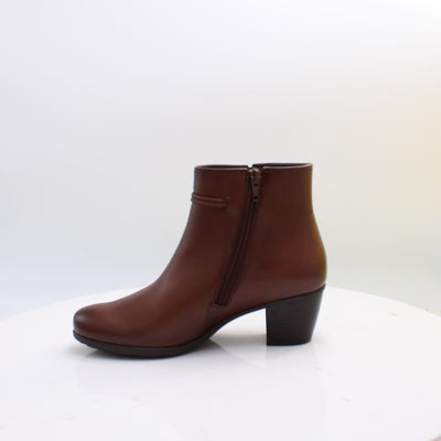 8029.01 GABOR BOOTS 26