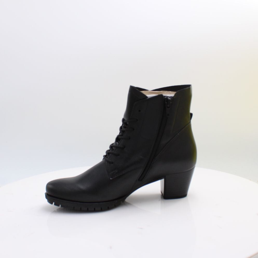 8033.02 GABOR BOOTS 26