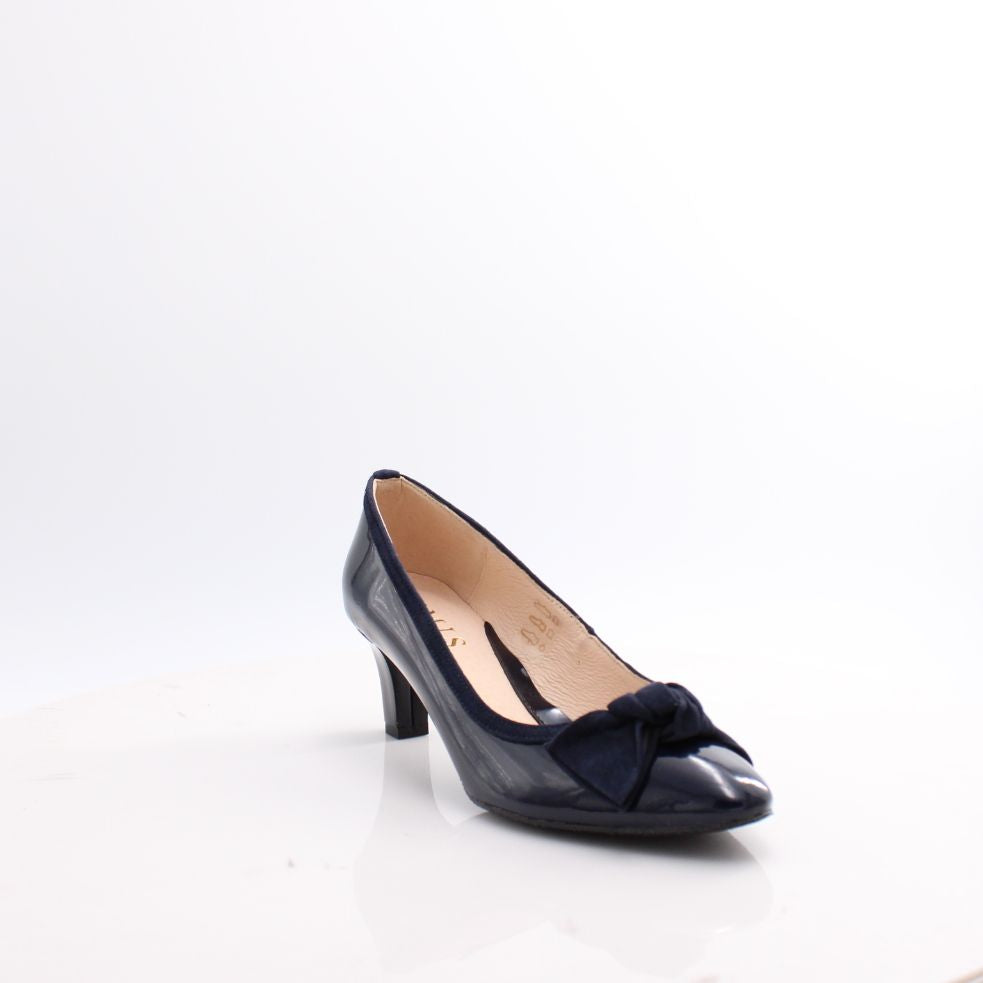 8256 EMIS 25 = CM HEEL