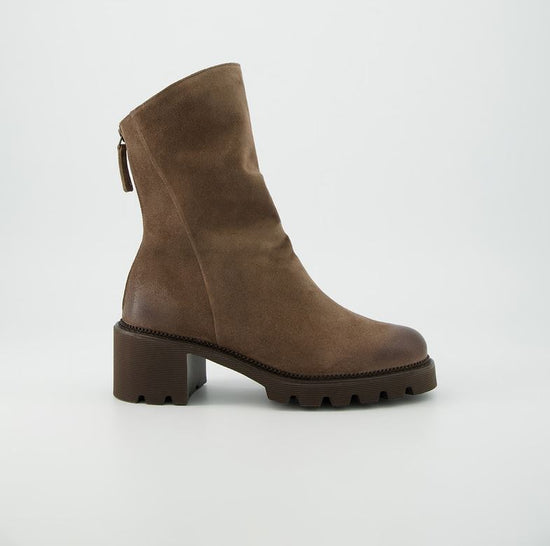 8291 PAUL GREEN SUEDE BOOTS