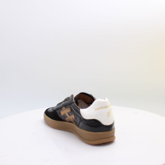 A032 ANOTHER TREND TRAINERS