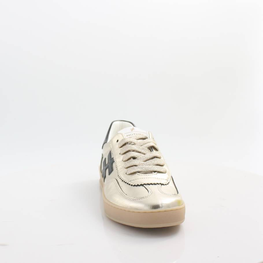 A032 ANOTHER TREND TRAINERS