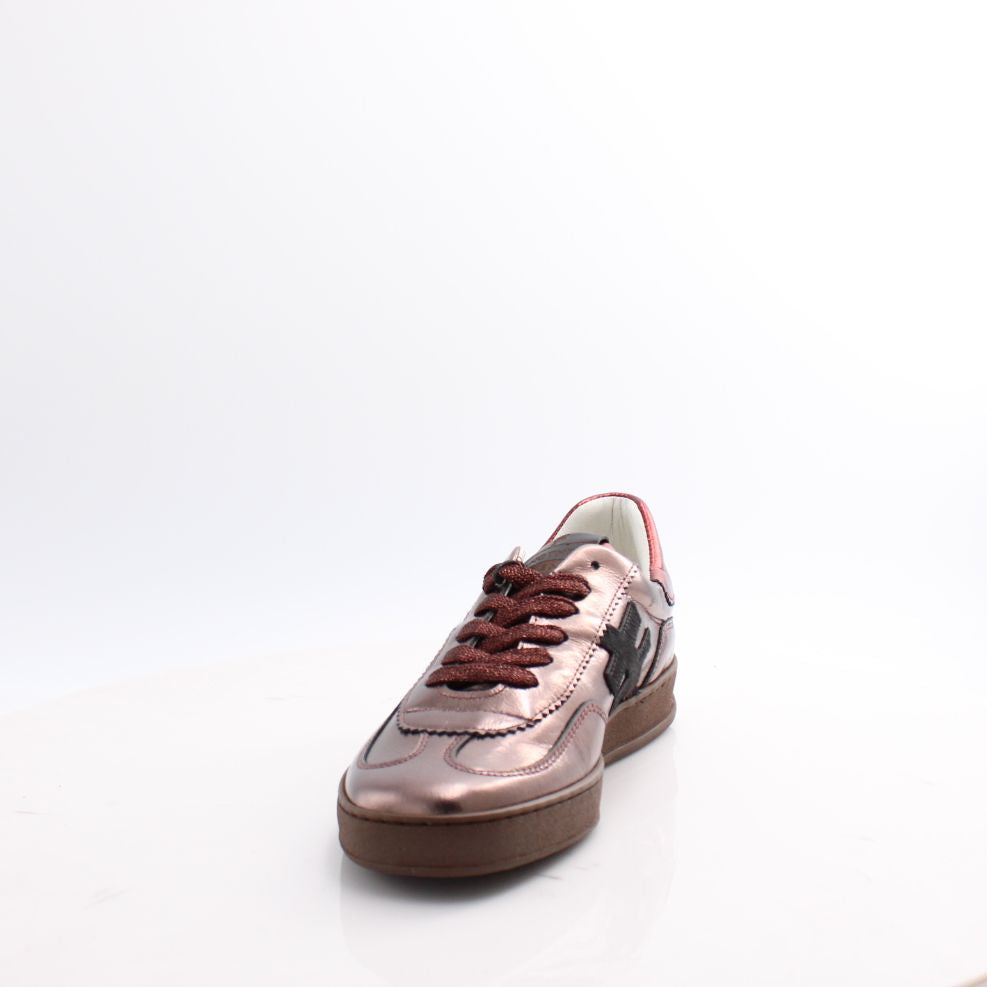 A032 ANOTHER TREND TRAINERS