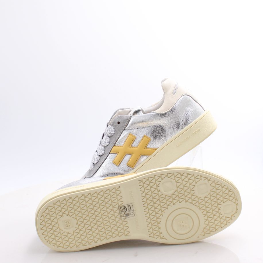 A038 ANOTHER TREND TRAINERS