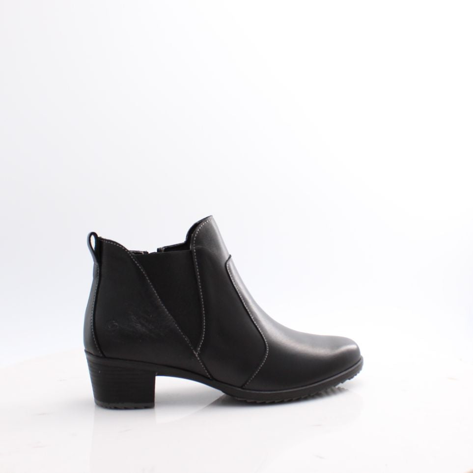 ANNA SUAVE BOOTS