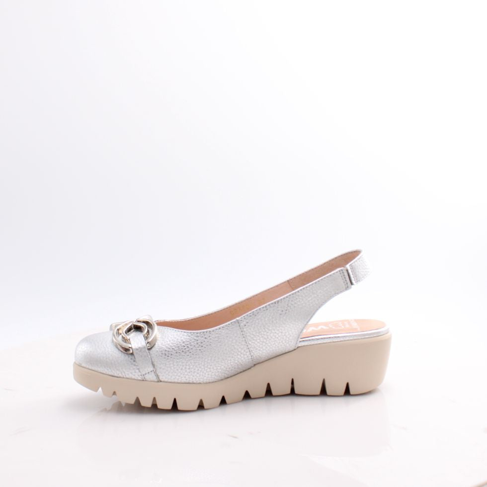 C-33331 WONDERS SHOES