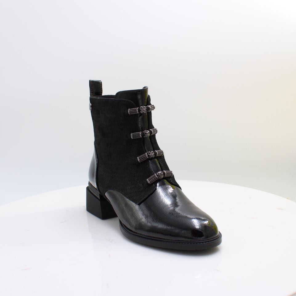C38132 LORETTA VITALE BOOTS