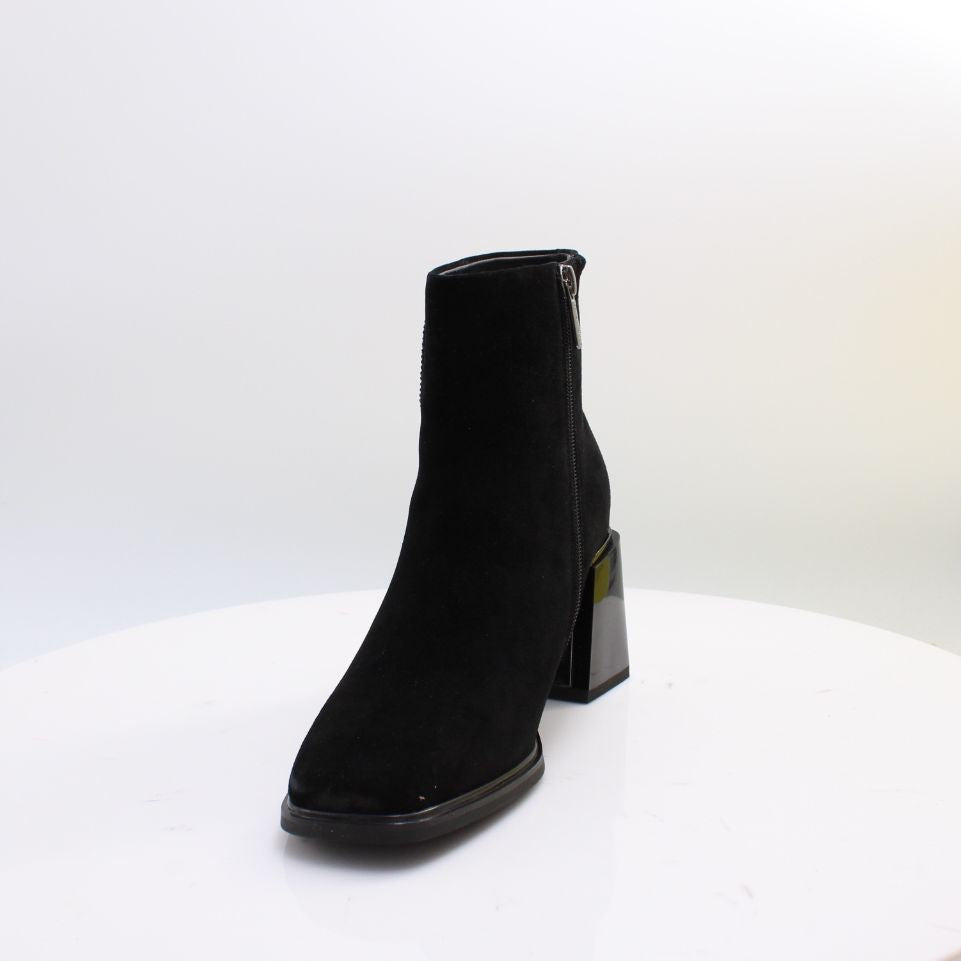 C38144 LORETTA VITALE BOOTS