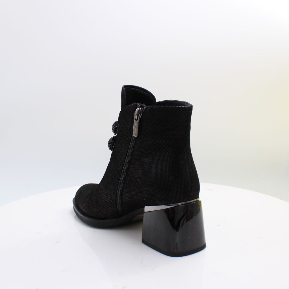 C38160 LORETTA VITALE BOOTS