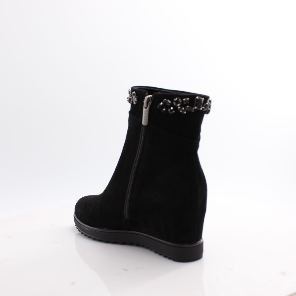 C3854 LORETTA VITALE BOOTS 25