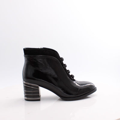 C3891 LORETTA VITALE BOOTS 25